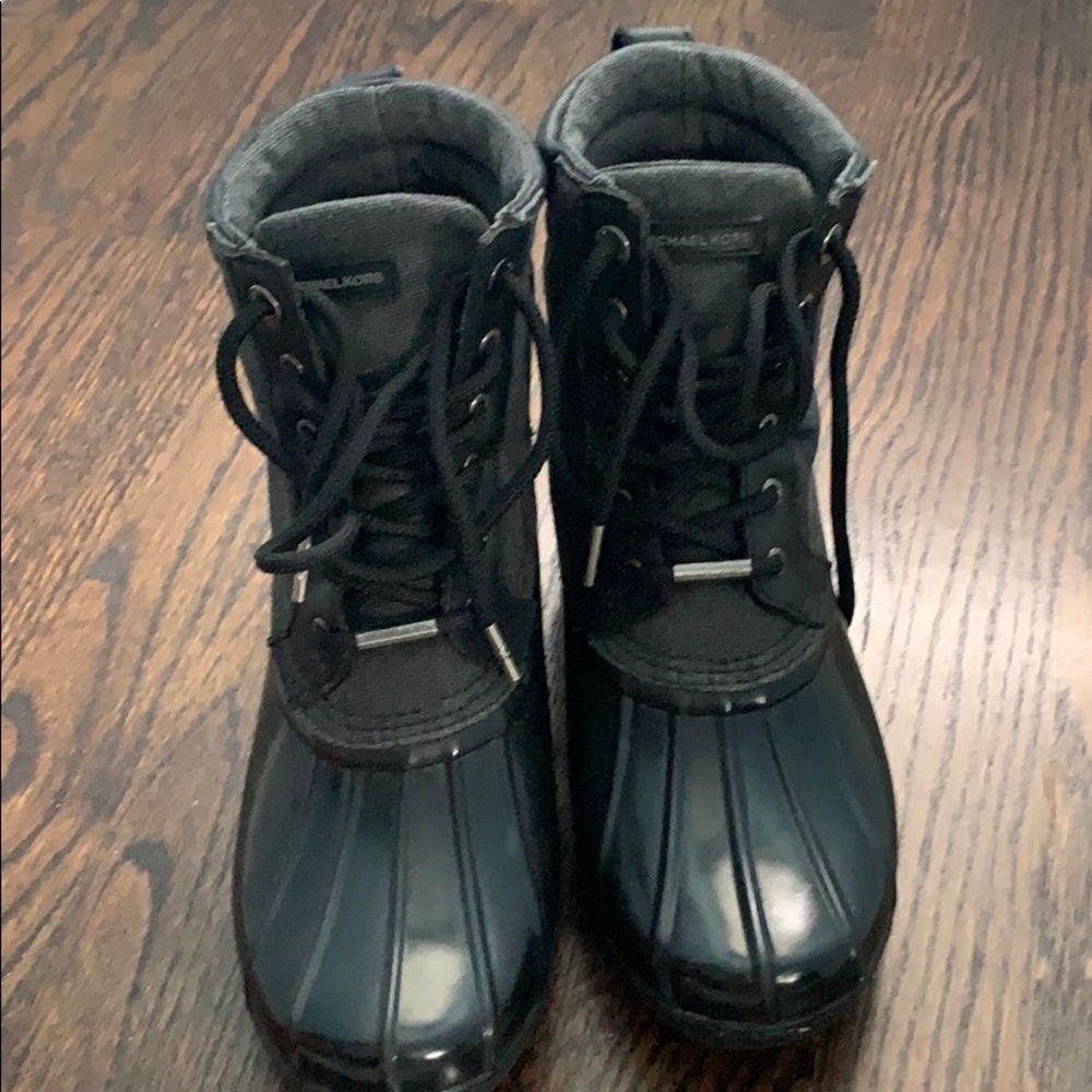Michael Kors Easton Lace-Up Duck Boots